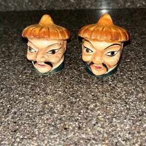Vintage Fu Manchu Style Asian Oriental Man Head Salt Pepper Shakers Japan